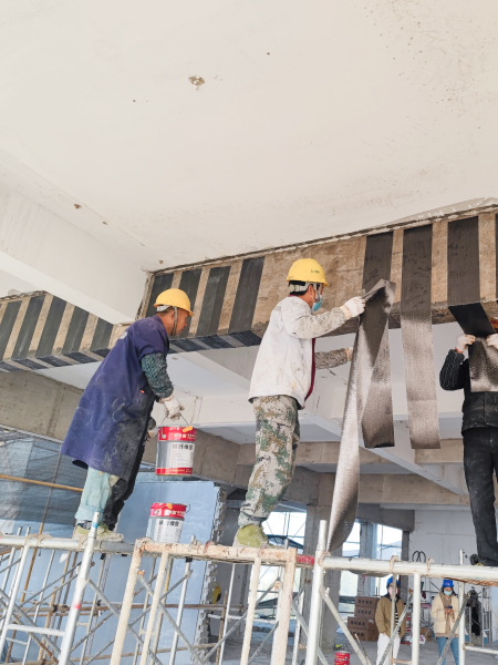 碳纖維布VS傳統加固材料，誰是建筑界的‘超人’？