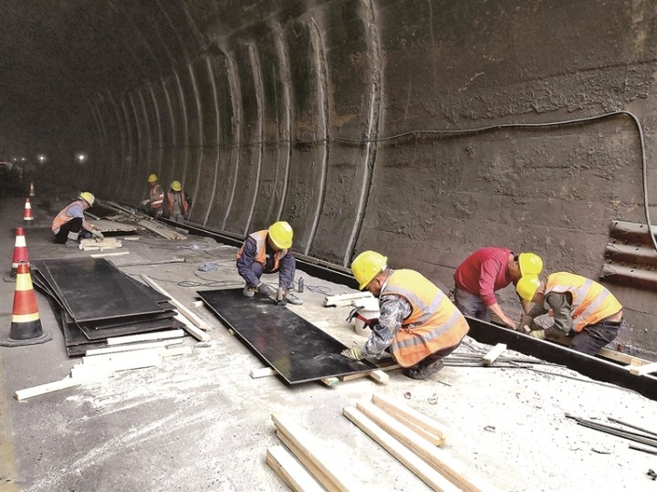 e46cb05289261db14aa37b97530da325